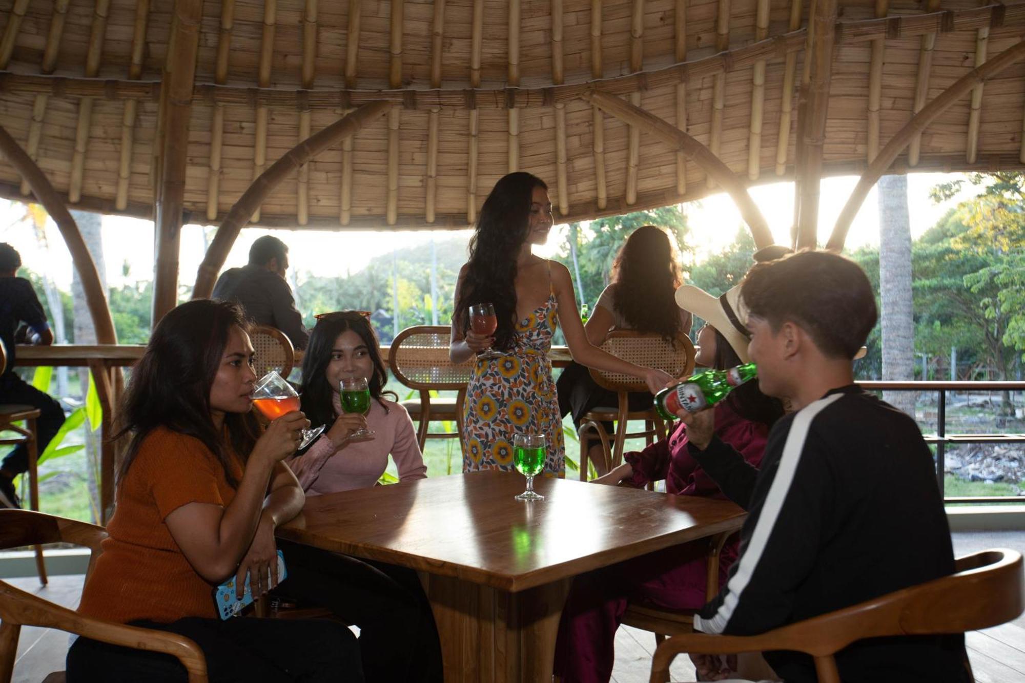 Tropik Resort Lombok Selong Blanak Exterior foto