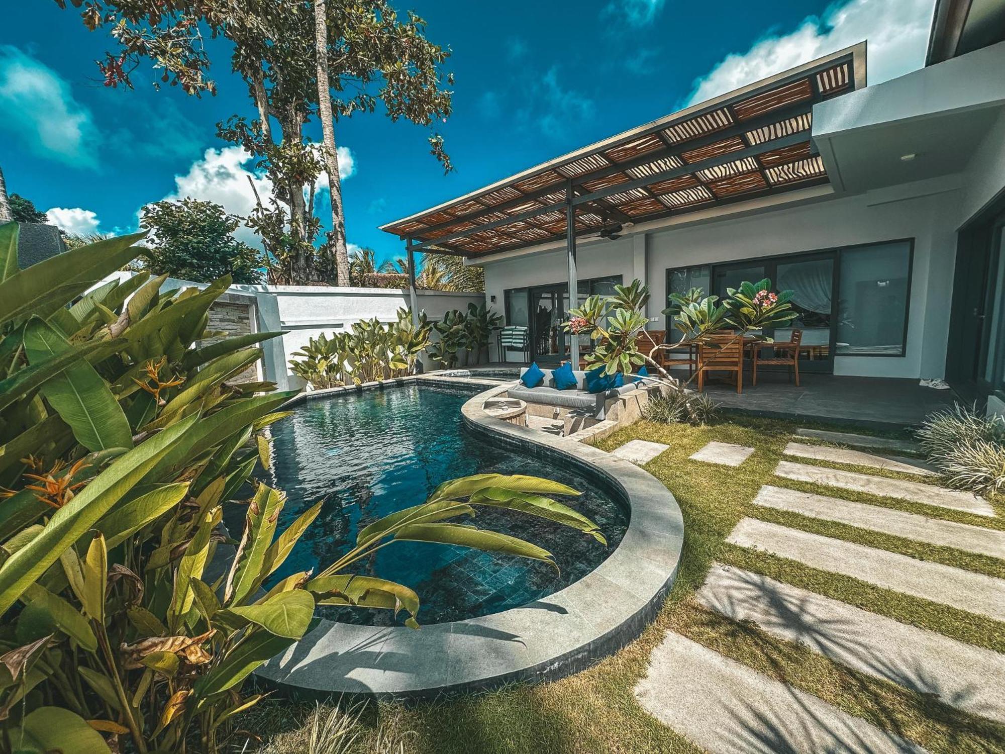 Tropik Resort Lombok Selong Blanak Exterior foto