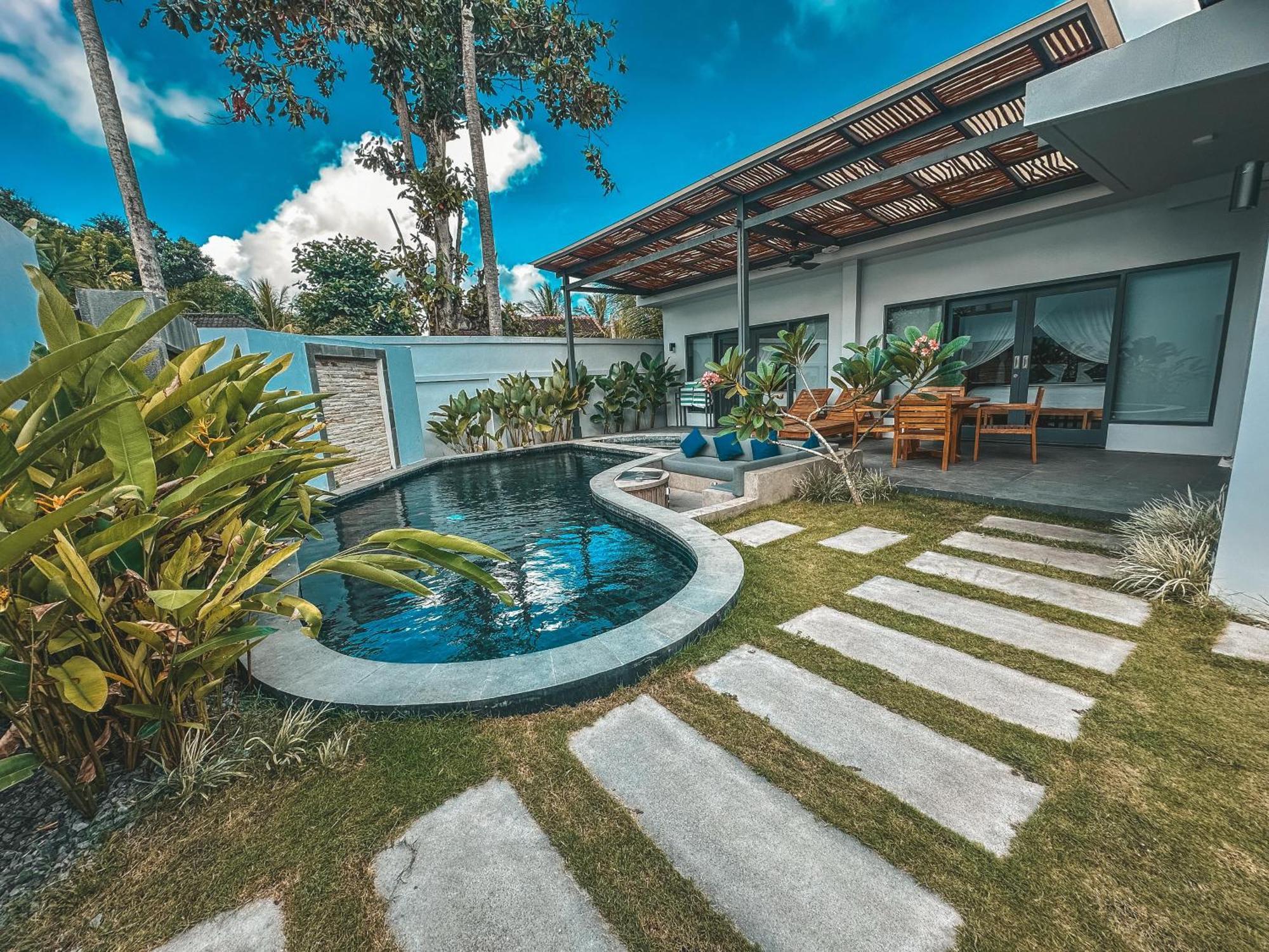 Tropik Resort Lombok Selong Blanak Exterior foto