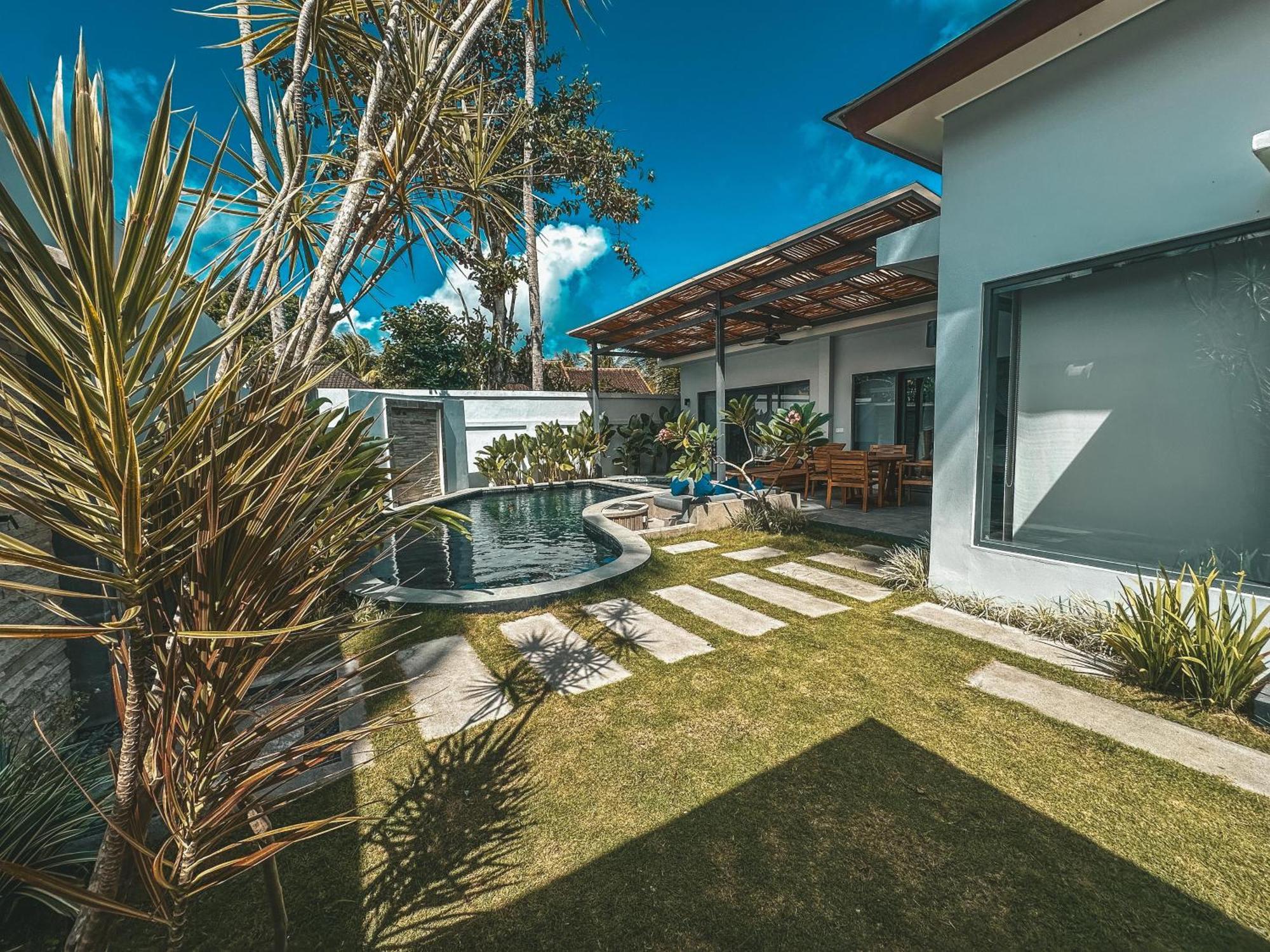 Tropik Resort Lombok Selong Blanak Exterior foto